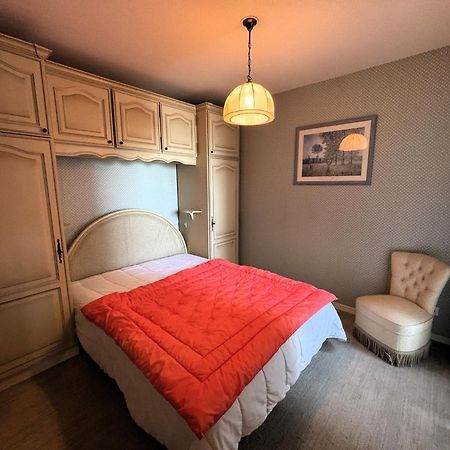 Appartement T2 Avec Balcon Et Vue Mer, 1Er Etage, Ascenseur, Tv, Cuisine Equipee - Fr-1-197-466 Les Sables-dʼOlonne Buitenkant foto