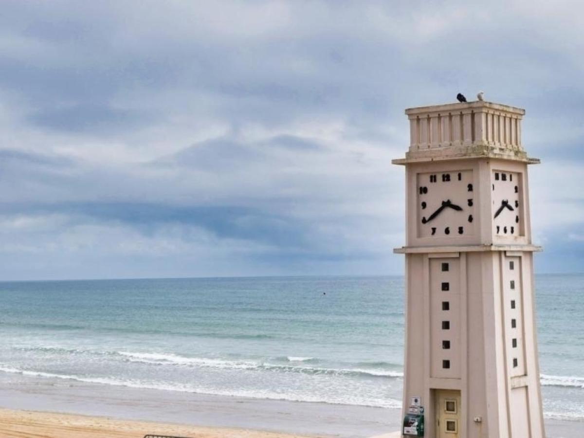 Appartement T2 Avec Balcon Et Vue Mer, 1Er Etage, Ascenseur, Tv, Cuisine Equipee - Fr-1-197-466 Les Sables-dʼOlonne Buitenkant foto