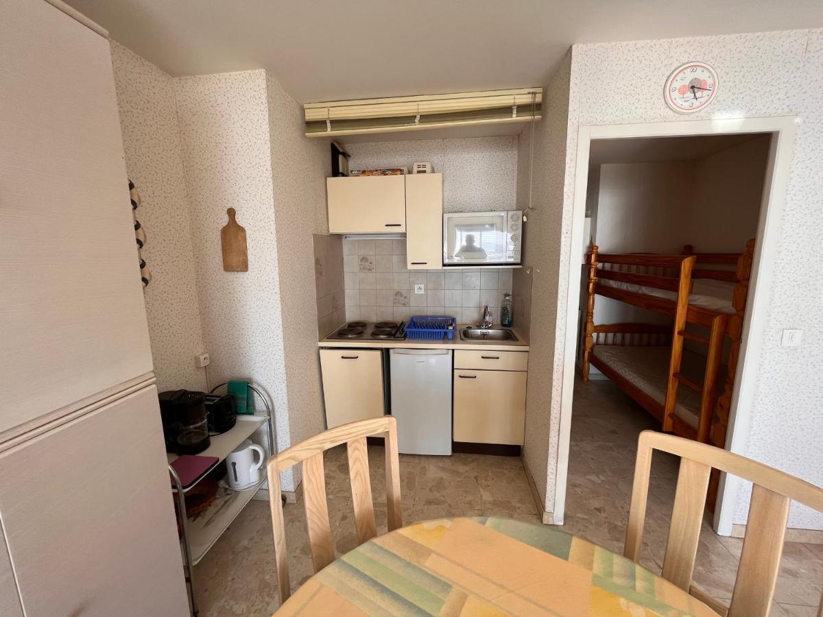 Appartement T2 Avec Balcon Et Vue Mer, 1Er Etage, Ascenseur, Tv, Cuisine Equipee - Fr-1-197-466 Les Sables-dʼOlonne Buitenkant foto