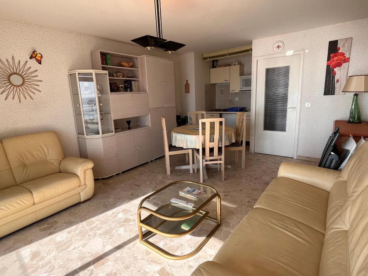 Appartement T2 Avec Balcon Et Vue Mer, 1Er Etage, Ascenseur, Tv, Cuisine Equipee - Fr-1-197-466 Les Sables-dʼOlonne Buitenkant foto