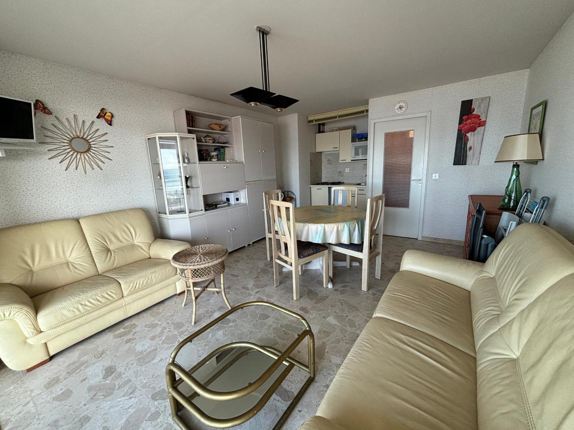 Appartement T2 Avec Balcon Et Vue Mer, 1Er Etage, Ascenseur, Tv, Cuisine Equipee - Fr-1-197-466 Les Sables-dʼOlonne Buitenkant foto